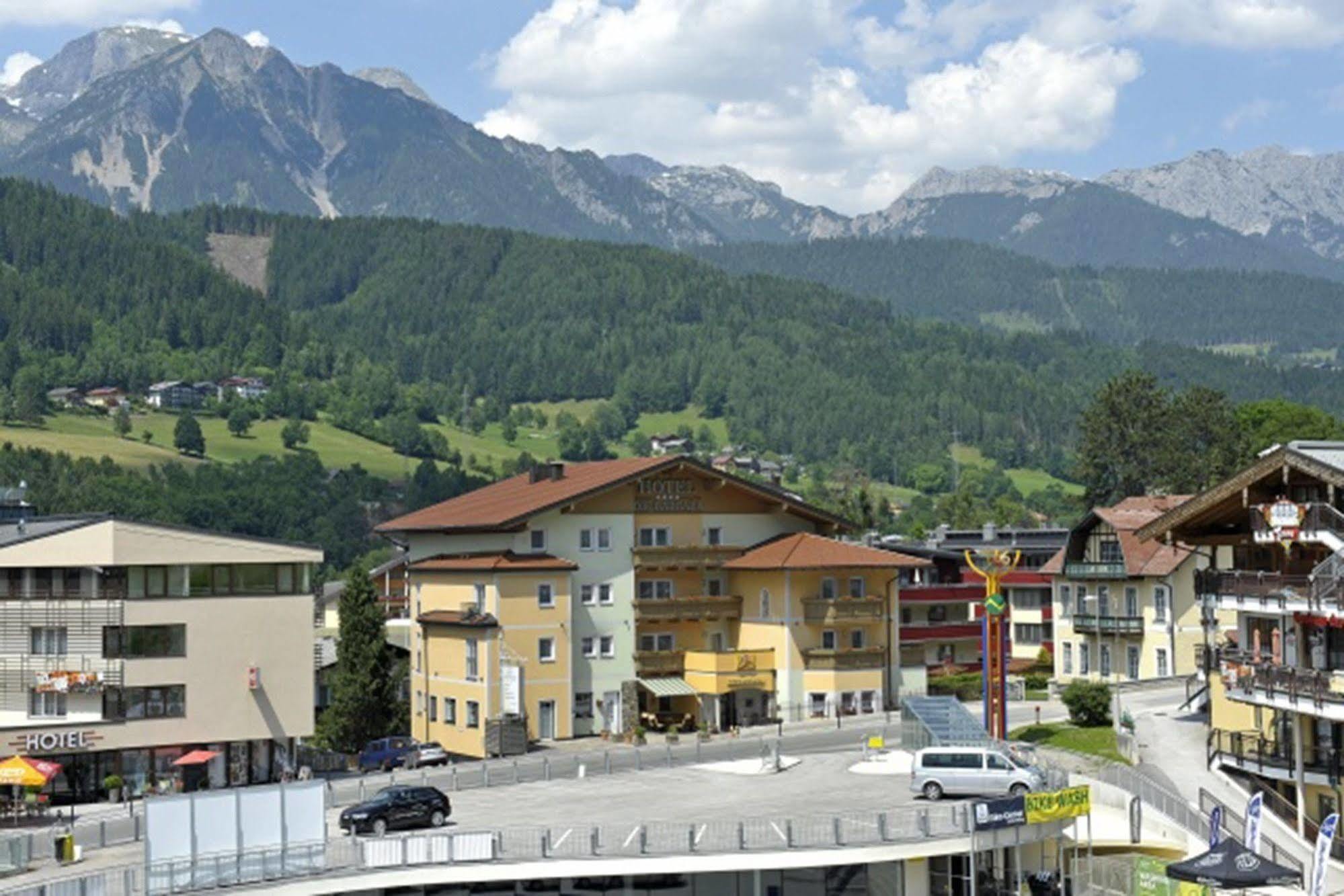 B&B Hotel Die Barbara Schladming Exterior photo